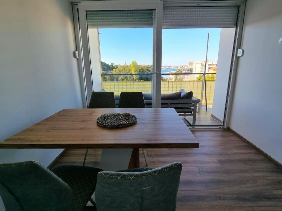 Sea View Balcony And Parking Apartment Zadar Bagian luar foto